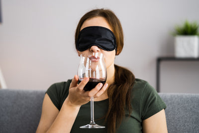 Blindverkostung: Warum es Sinn & Spaß macht, Wein oder Bier blind zu verkosten