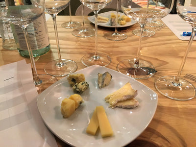 Wein und Käse richtig kombinieren